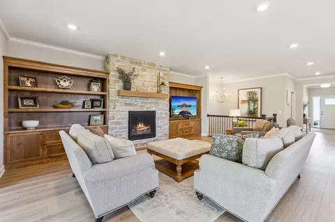 8014 Walnut Ln, Corcoran, MN 55340