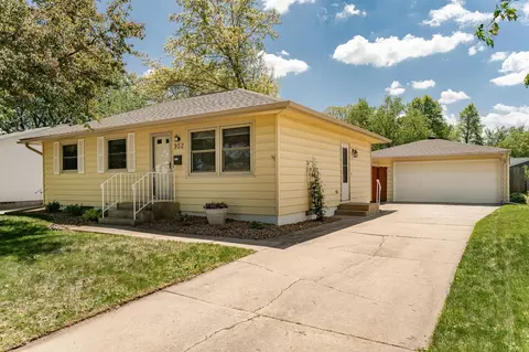 952 16 14 St SE, Rochester, MN 55904