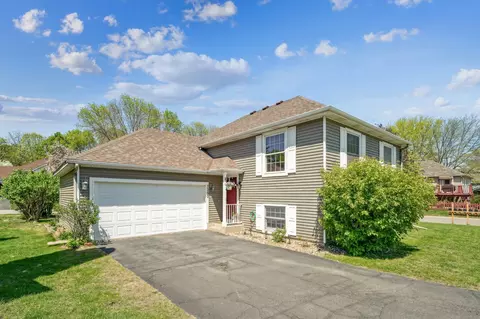 7350 Williams Ln, Eden Prairie, MN 55346