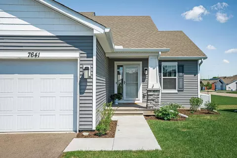 7641 207th St W, Lakeville, MN 55044