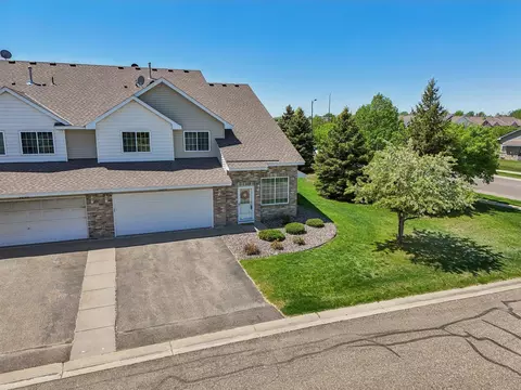 7098 175th St W #9068, Lakeville, MN 55044