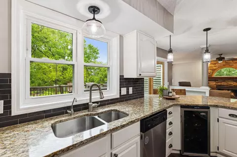 Kitchen - 5840 Three Oaks Ave, Maple Plain, MN 55359 photo 2 of 6