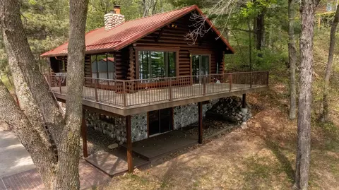 4472 Howe Dr NW, Hackensack, MN 56452