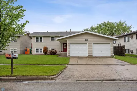 419 5th St E, West Fargo, ND 58078