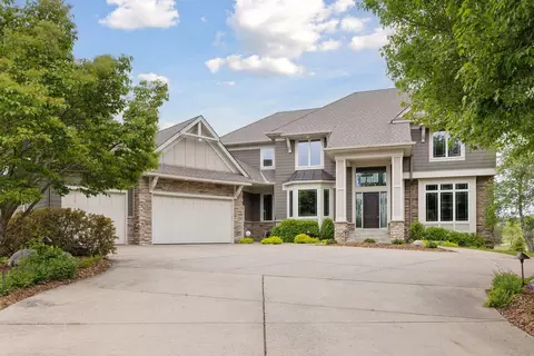 315 Lindsay Rd, Hudson, WI 54016