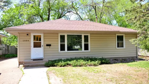 1604 Oregon Ave S, Saint Louis Park, MN 55426
