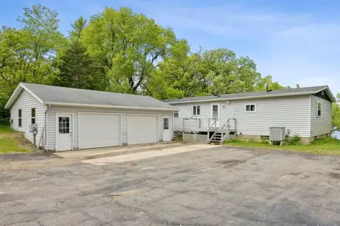 11132 County Road 9 NE, Spicer, MN 56288