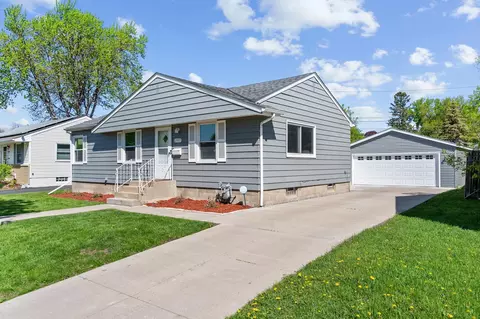 1997 Worcester Ave, Saint Paul, MN 55116