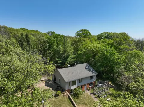 1286 Krattley Ln, North Hudson, WI 54016