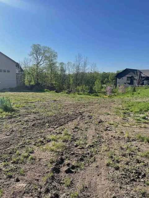 101 Forest Ct, Waconia, MN 55387
