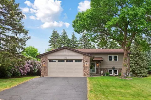 1475 Bender Rd N, Chaska, MN 55318