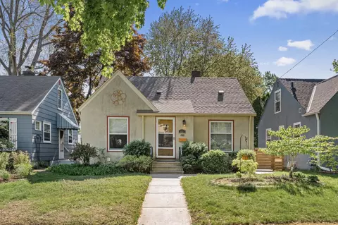 5537 26th Ave S, Minneapolis, MN 55417