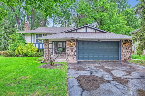 11476 65th Pl N, Maple Grove, MN 55369