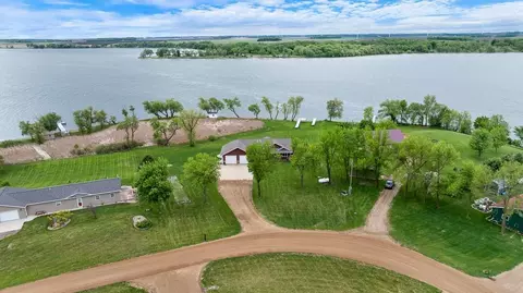 View/Area - 1555 Dickson Dr, Hendricks, MN 56136 photo 7 of 9