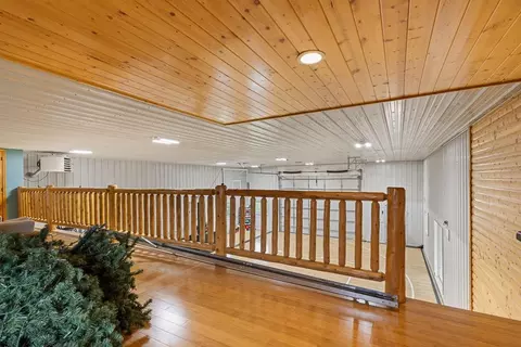 Entry Way - 1555 Dickson Dr, Hendricks, MN 56136 photo 8 of 9