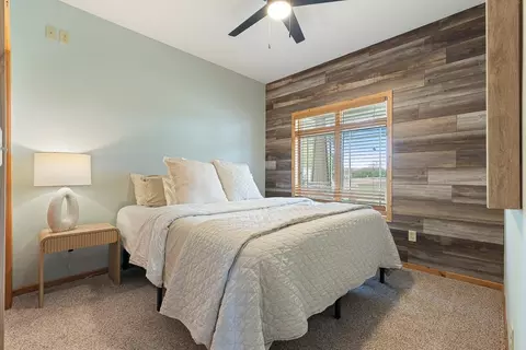 Bedroom - 1555 Dickson Dr, Hendricks, MN 56136 photo 1 of 9