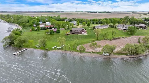View/Area - 1555 Dickson Dr, Hendricks, MN 56136 photo 2 of 9