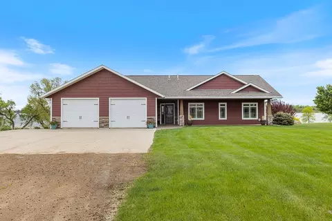 Exterior - 1555 Dickson Dr, Hendricks, MN 56136 photo 4 of 13