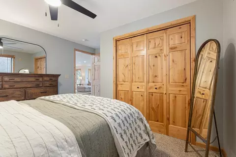 Bedroom - 1555 Dickson Dr, Hendricks, MN 56136 photo 9 of 9