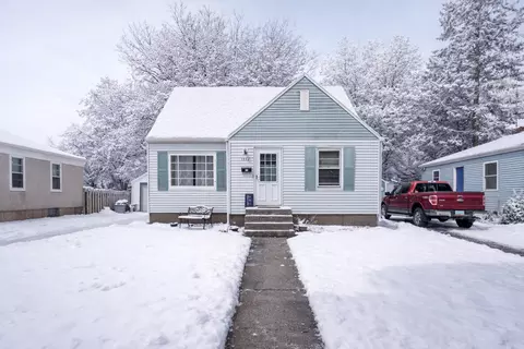 1538 10 St N, Fargo, ND 58102