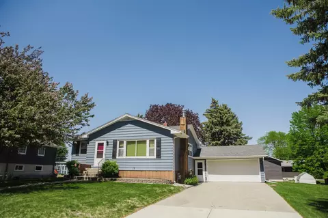 19 N Court St, Morris, MN 56267