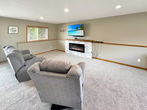 703 Kalea Ct, Hanover, MN 55341 photo 4