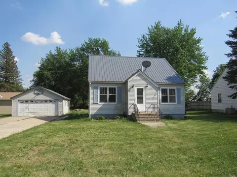 1207 3rd Ave, Brewster, MN 56119