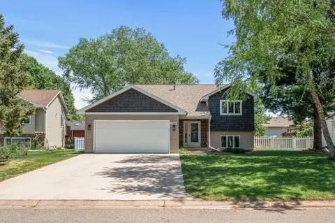 1969 Heath Ave N, Oakdale, MN 55128
