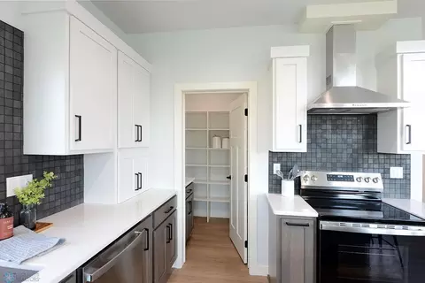 Kitchen - 7358 30th St S, Fargo, ND 58104 photo 6 of 8