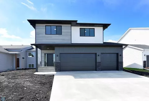 Exterior - 7358 30th St S, Fargo, ND 58104 photo 3 of 3