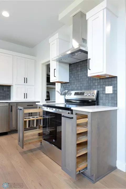 Kitchen - 7358 30th St S, Fargo, ND 58104 photo 7 of 8