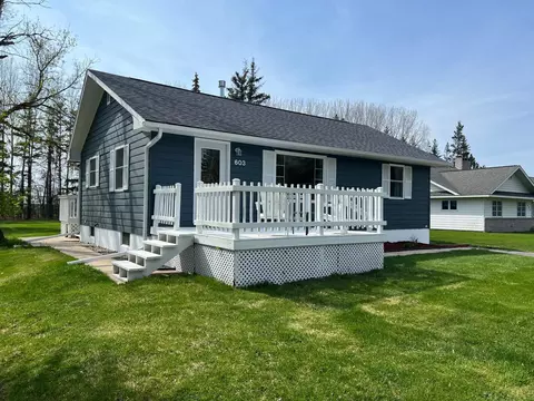 603 Main Ave N, Roseau, MN 56751