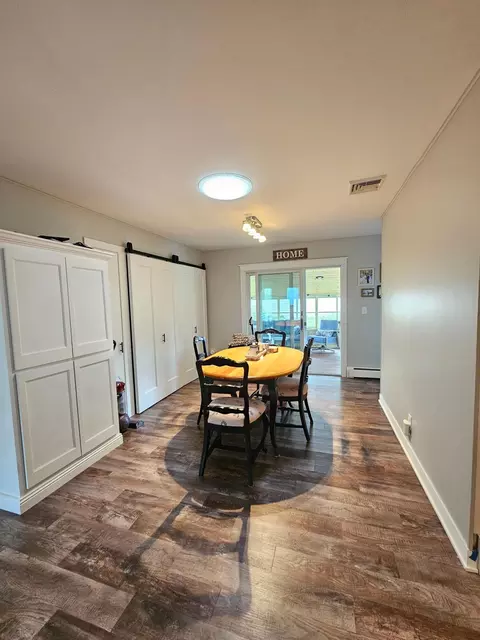Dining - 249 3rd Ave NW, Spring Grove, MN 55974 photo 2 of 2