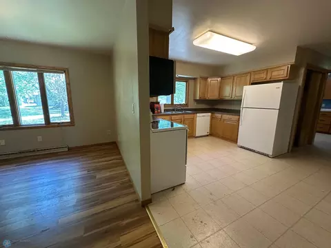 111 4th St N, Leonard, ND 58052 photo 18