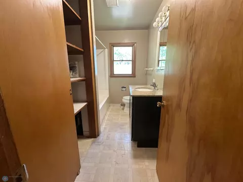 111 4th St N, Leonard, ND 58052 photo 22