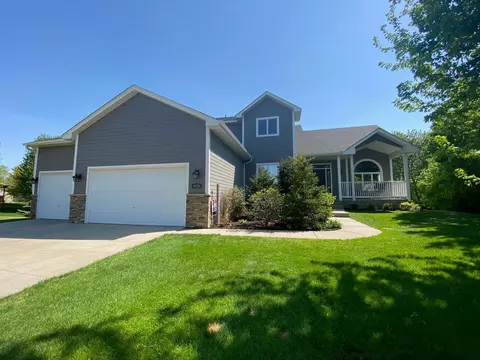 9120 Coral Sea St NE, Blaine, MN 55449