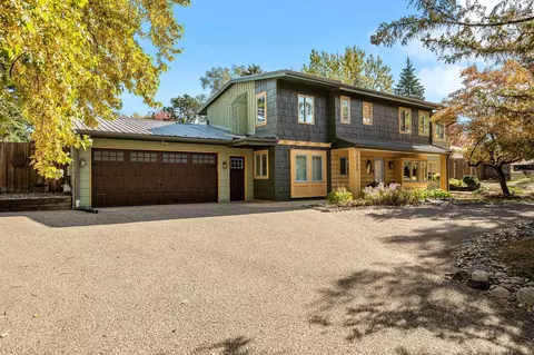 1720 Ithaca Ln N, Plymouth, MN 55447