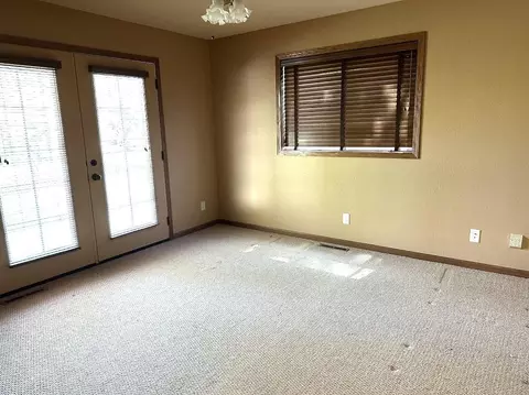 Bedroom - 413 River Bluff Dr, Windom, MN 56101 photo 2 of 3