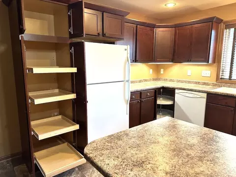 Kitchen - 413 River Bluff Dr, Windom, MN 56101 photo 3 of 4
