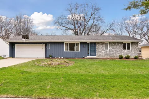 13554 Fernando Ave, Apple Valley, MN 55124