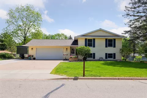 1037 Aspen Ave, Red Wing, MN 55066