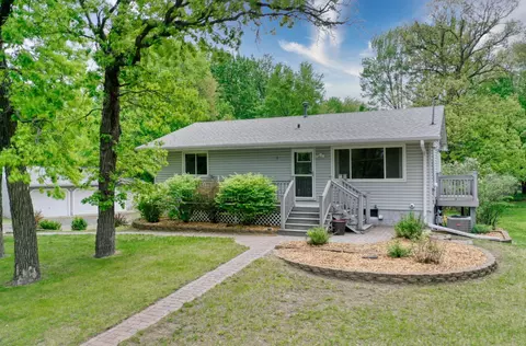4320 E Viking Ln, Wyoming, MN 55092
