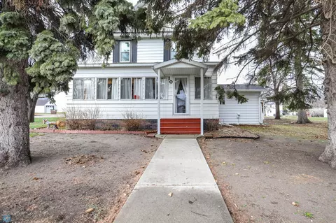 10 5th Ave NE, Lidgerwood, ND 58053
