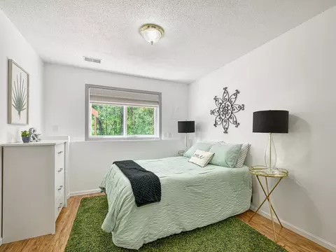 Bedroom - 321 Creekside Dr, Buffalo, MN 55313 photo 3 of 4