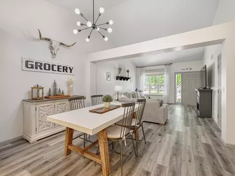 Dining - 321 Creekside Dr, Buffalo, MN 55313 photo 2 of 2