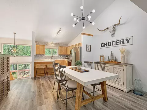 Dining - 321 Creekside Dr, Buffalo, MN 55313 photo 1 of 2