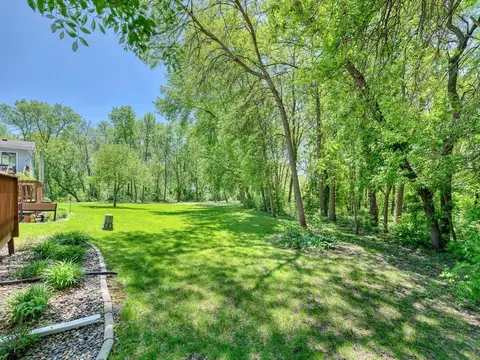 Exterior - 321 Creekside Dr, Buffalo, MN 55313 photo 4 of 7