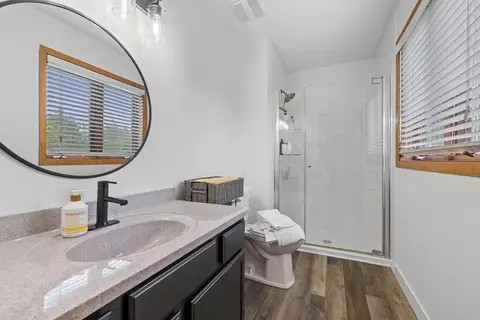 Bath - 4180 Reading Rd, Eagan, MN 55123 photo 3 of 4