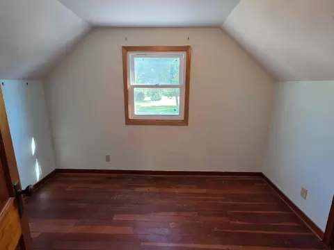 Bedroom - 508 5th St, Kenyon, MN 55946 photo 4 of 6