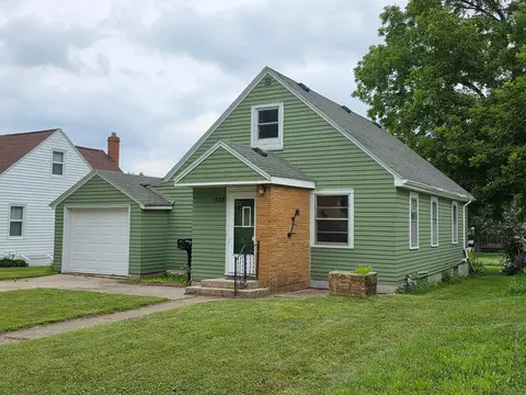 Exterior - 508 5th St, Kenyon, MN 55946 photo 2 of 5